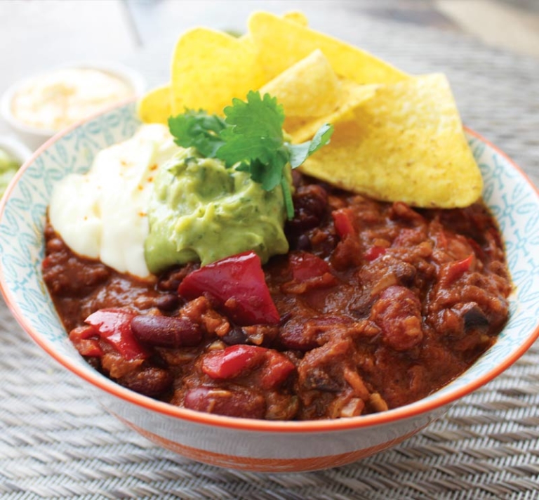 GlutenFreeVeganRedPepper,Bean&AubergineChilli Paramount 21